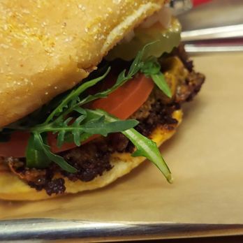 Brewer's Kitchen - Just a cheeseburger - New American Near Me - Kansas City, Missouri