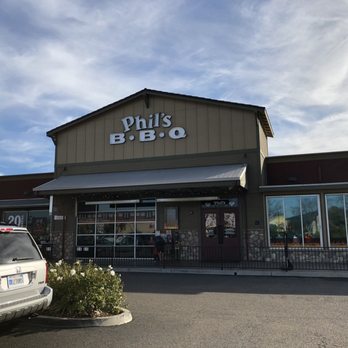 Phil's BBQ - Plenty of parking. - Barbeque Near Me - Santee, California Phil's BBQ - Plenty of parking. - Barbeque Near Me - Santee, California