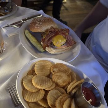 Birdie Bar - Cheeseburger and fries - Cocktail Bars Near Me - Northport, New York Birdie Bar - Cheeseburger and fries - Cocktail Bars Near Me - Northport, New York