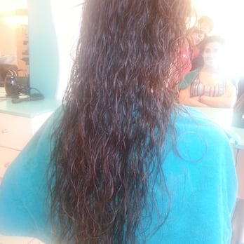 Tchip - l ondulation sur mon amie. ..trop bien avec ses superbes cheveux longs . - Hendaye, 64 Tchip - l ondulation sur mon amie. ..trop bien avec ses superbes cheveux longs . - Hendaye, 64