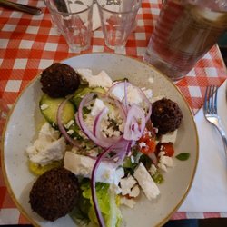 Café des Anges - Salade du bled, feta and falafel was amazing