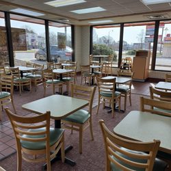 Bojangles - Empty dining room