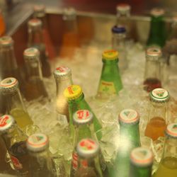 Frankie's Place - Ellos tienen botellas de jarritos, coke, y squirt