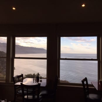 Lucia Lodge - Restaurant is lovely. - Bed & Breakfast Near Me - Big Sur, California