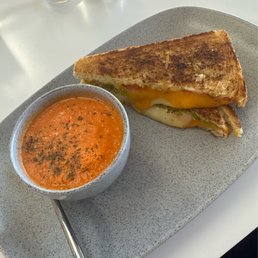 Tomato Basil Soup