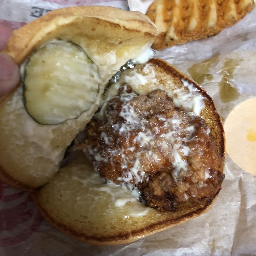 Chicken sandwich made with chicken strip Chicken sandwich made with chicken strip