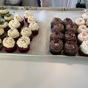 Pretty Tasty Cupcakes - Cupcakes - Desserts Near Me - Conshohocken, Pennsylvania