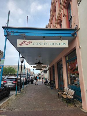 La King's Confectionery by null