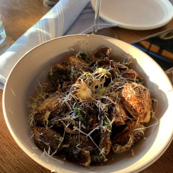 Monarch Ocean Pub - Gastropubs Near Me - Del Mar, California