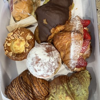 Paris Baguette - Bakeries Near Me - Edison, New Jersey