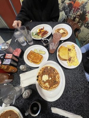 Ernie's Cafe & Steak House by null