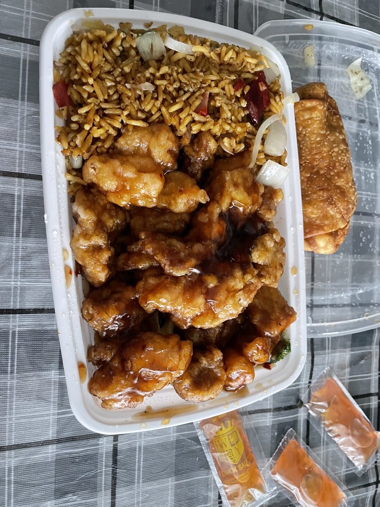 KAM FUNG CHINESE RESTAURANT Updated September 2024 23 Reviews 261 Beach 116th St, Rockaway