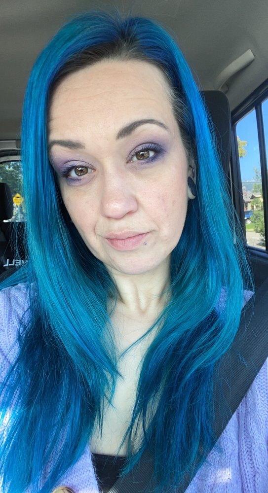 Suzette McD - Odelay, A Green Salon Logo