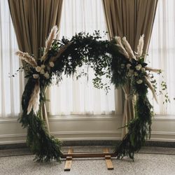 Brin’s Posy Floral - Wedding arbor