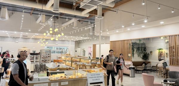 Paris Baguette by null