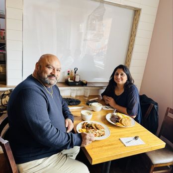 Le Palais Sucre - Small Cozy mom n pops place that was just buzzing on the Sunday after Valentine day - Creperies Near Me - Pleasanton, California Le Palais Sucre - Small Cozy mom n pops place that was just buzzing on the Sunday after Valentine day - Creperies Near Me - Pleasanton, California