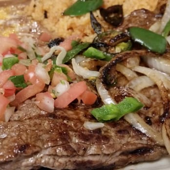 El Farolito - Carne asada plate - Mexican Near Me - Placentia, California El Farolito - Carne asada plate - Mexican Near Me - Placentia, California