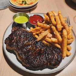 District South Kitchen & Craft - Steak frites