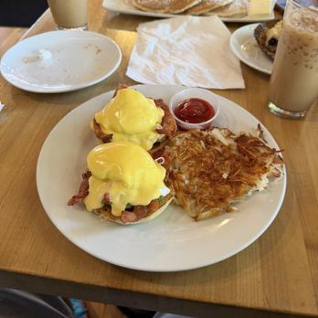 Literati Cafe - Eggs Benedict - Coffee & Tea Near Me - Los Angeles, California