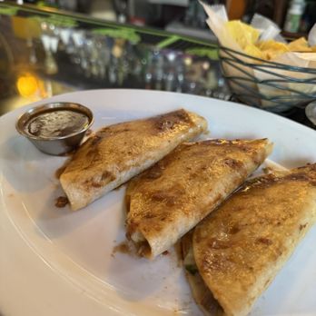 Laredo - Birria Tacos (beef) - Mexican Near Me - Washington, DC, District of Columbia