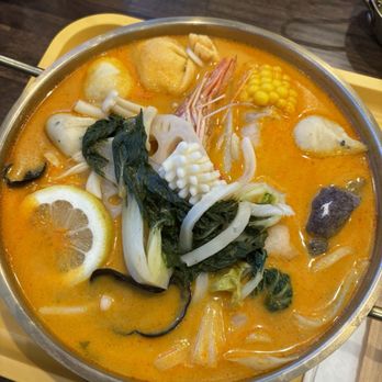 Mala Town - Creamy Tom Yum broth - Hot Pot Near Me - Las Vegas, Nevada