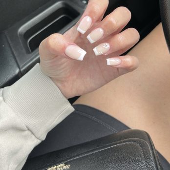 Sonny Nails Puyallup - Nail Salons Near Me - Puyallup, Washington