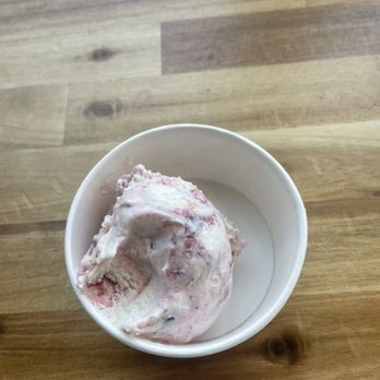 Le'Cha Cafe - ice cream portion - Bubble Tea Near Me - Portland, Maine