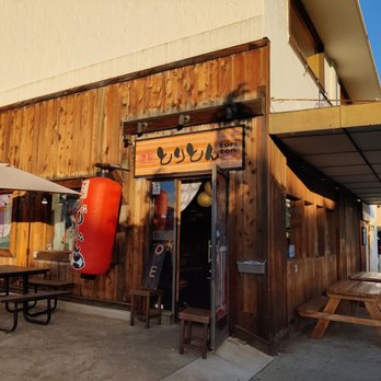 Tori Ton - Storefront - Izakaya Near Me - Honolulu, Hawaii Tori Ton - Storefront - Izakaya Near Me - Honolulu, Hawaii