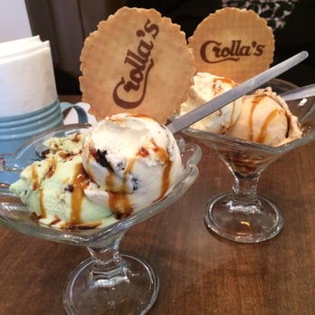 Crolla's Gelataria - Mint ice cream, white chocolate and a caramel shot! Other bowl had toffee ice cream and vanilla. - Ice Cream & Frozen Yogurt Near Me - Glasgow, GLG Crolla's Gelataria - Mint ice cream, white chocolate and a caramel shot! Other bowl had toffee ice cream and vanilla. - Ice Cream & Frozen Yogurt Near Me - Glasgow, GLG