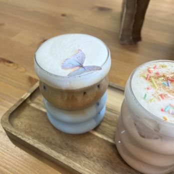 Plants & Coffee - Butterfly vanilla latte - Cafes Near Me - Easton, Pennsylvania Plants & Coffee - Butterfly vanilla latte - Cafes Near Me - Easton, Pennsylvania