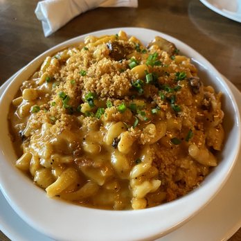 Crowsfoot Smokehaus - Burnt end Cheese Spatzle. - German Near Me - Conestogo, Ontario