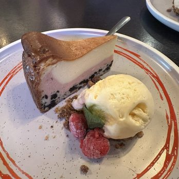 Cajun Boil - Strawberry Cheesecake with a scoop of vanilla! Very good - Cajun/Creole Near Me - Miami, Florida
