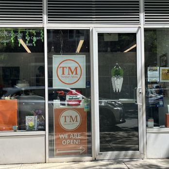 Tonnie's Minis - Bakeries Near Me - Newark, New Jersey Tonnie's Minis - Bakeries Near Me - Newark, New Jersey