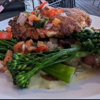 Wild Thyme Bistro - Pistachio Chicken - New American Near Me - Kanab, Utah