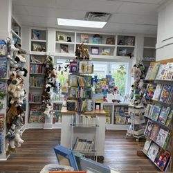 Leelanau Books