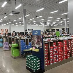 DSW Designer Shoe Warehouse