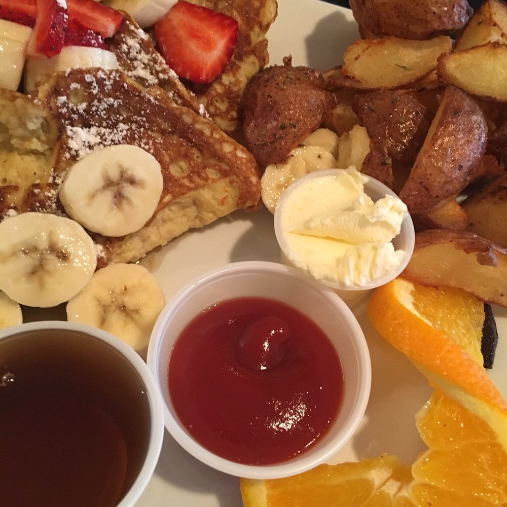 Anthony's Cheesecake - Cinnamon croissant French toast with strawberries and bananas - American Near Me - Bloomfield, New Jersey Anthony's Cheesecake - Cinnamon croissant French toast with strawberries and bananas - American Near Me - Bloomfield, New Jersey