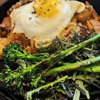 Slate Table + Bar - Steak hash is delicious! - Wine Bars Near Me - League City, Texas Slate Table + Bar - Steak hash is delicious! - Wine Bars Near Me - League City, Texas
