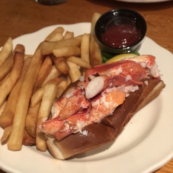 Thirsty Whale - This lobster roll is an absolute MUST if you are in Bar Harbor! - American Near Me - Bar Harbor, Maine