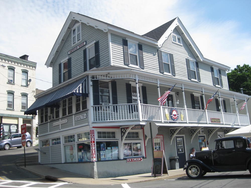 American House Ice Cream Logo