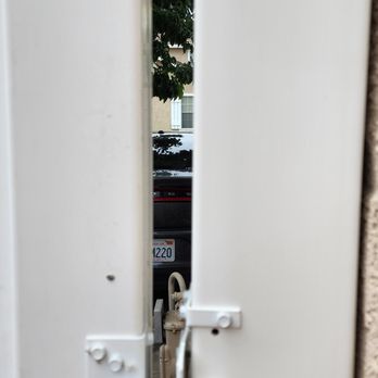 LifeScaping Fences - Didn't center the gate so there's this huge gap - Fences & Gates Near Me - Sacramento, California