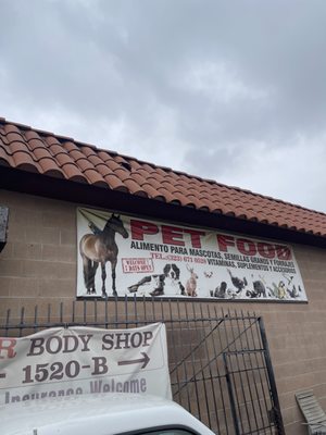 La Hacienda Feed Supplies by null