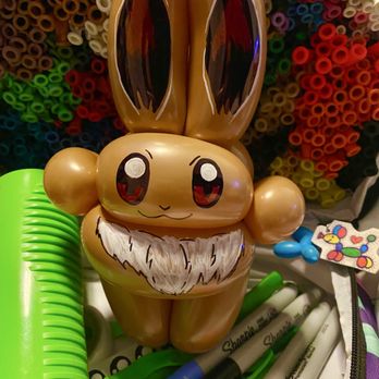 Julie’s Creative Twist - Balloon Services Near Me