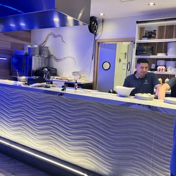 Whiskey & Oyster - Bars Near Me - Alexandria, Virginia