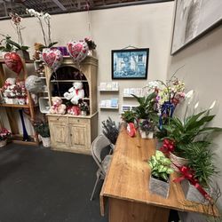 Leamington Florist - Inside - Taken during Valentines season
