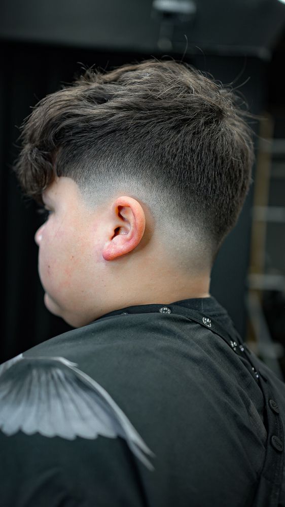 Rizo's Barber Studio Logo