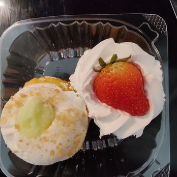 Hermans Bakery and Catering - Key lime pie cupcake and strawberry shortcake cupcake - Bakeries Near Me - Baltimore, Maryland Hermans Bakery and Catering - Key lime pie cupcake and strawberry shortcake cupcake - Bakeries Near Me - Baltimore, Maryland