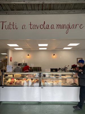Tutti’s Italian Market & Deli by null