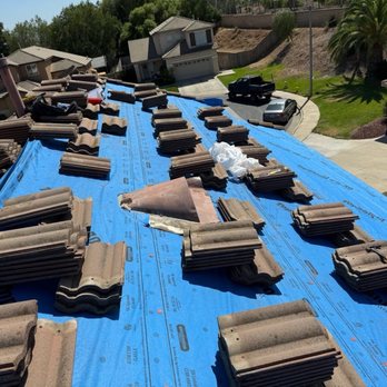 Bigfoot Roofing - Lift and lay - Roofing Near Me