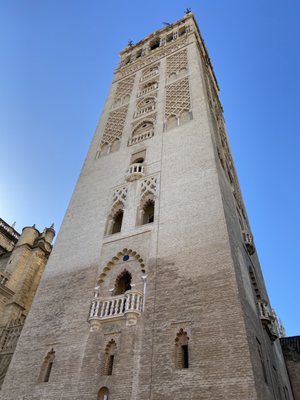 La Giralda by null